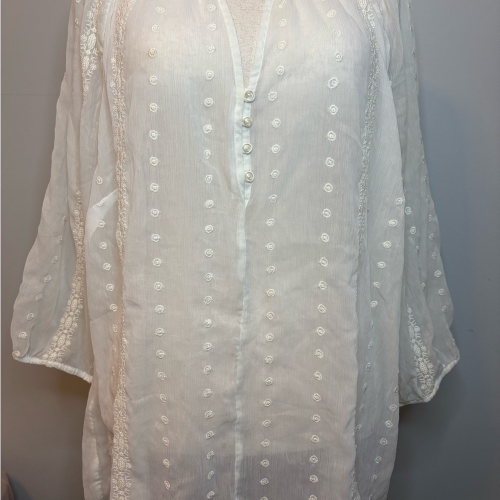 Old Navy Ivory Embroidered Button-Down Blouse - Picture 2 of 7